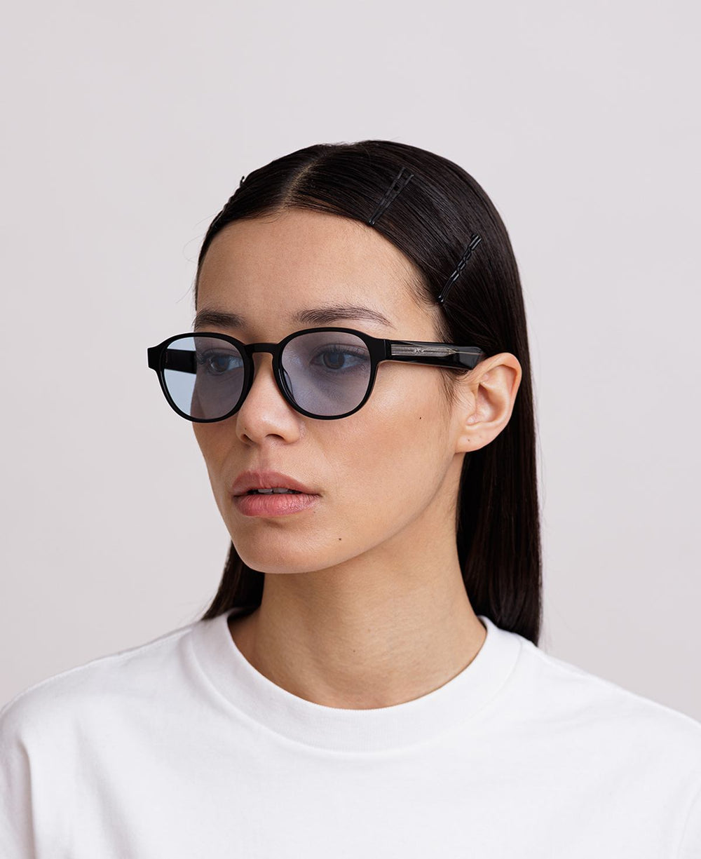 RYAN REVEAL - Black / Transparent Blue tint